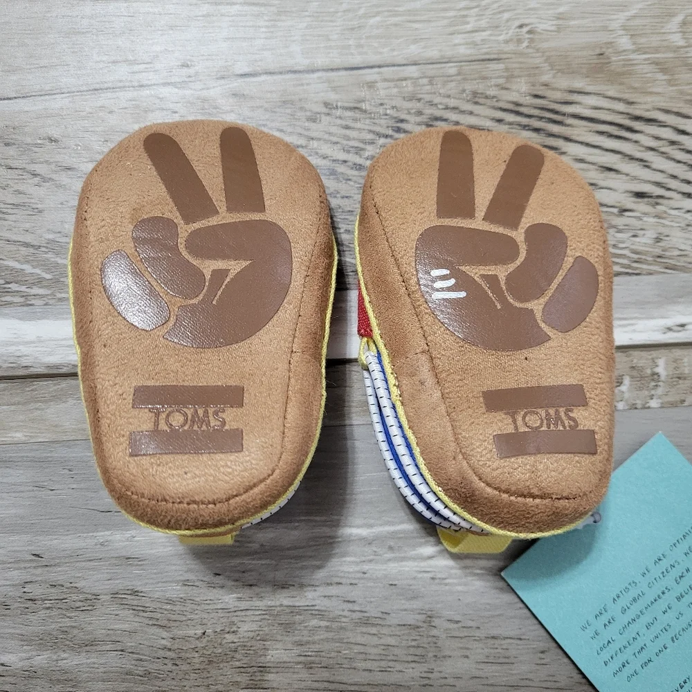 New Baby Toms Tiny Lima Red Blue Canvas Crib Shoe Size 2 Infant